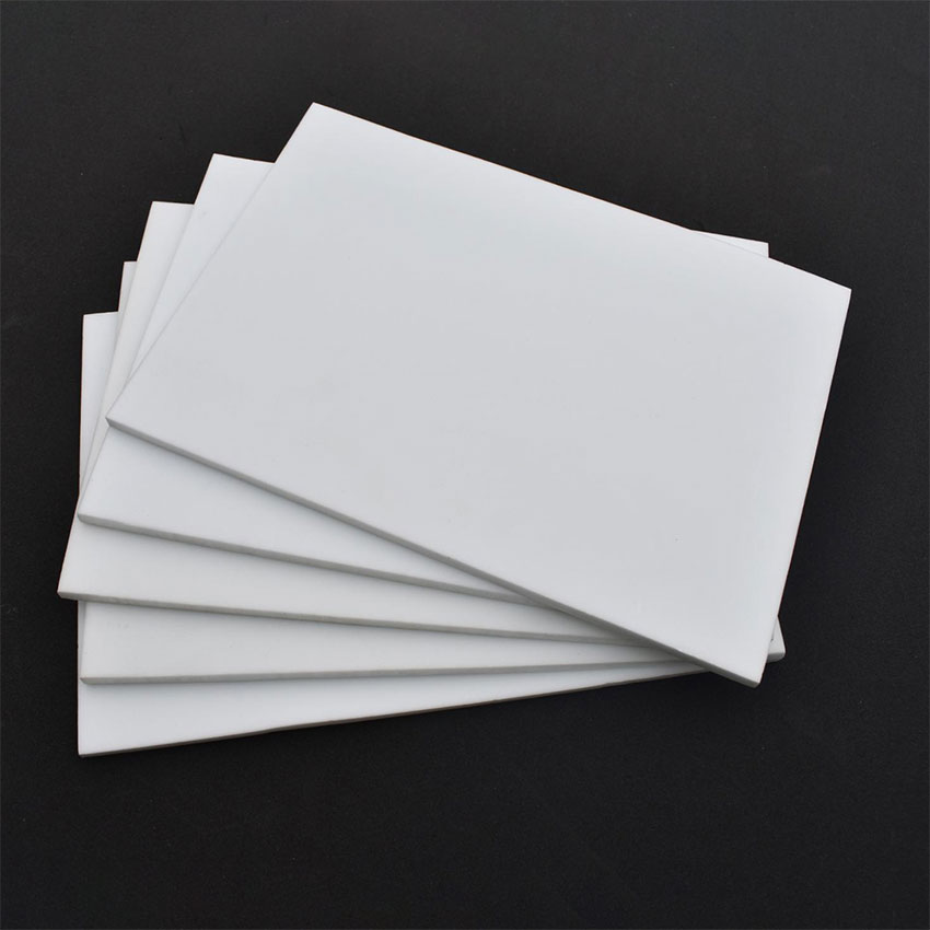 White PVC Forex ဘုတ်အဖွဲ့၏အားသာချက်များမှာအဘယ်နည်း။