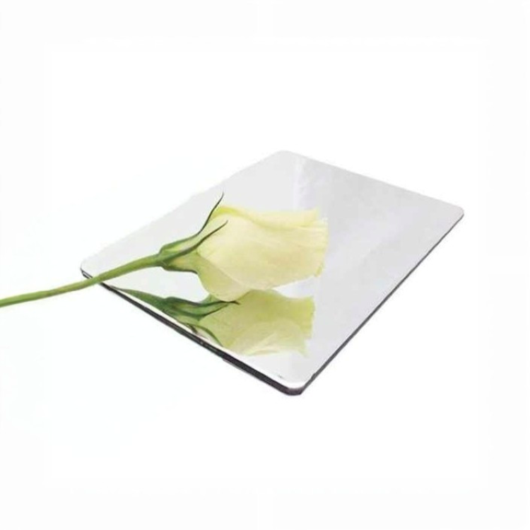 Silver Mirror Aluminum Composite Panels များသည် သင့်ပရောဂျက်များအတွက် အကောင်းဆုံးရွေးချယ်မှုဖြစ်စေသည်